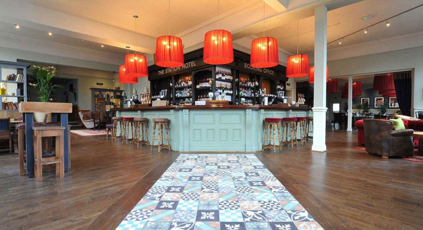 Imagen del bar/restaurante del Hotel The Station, Lewisham. Foto 5
