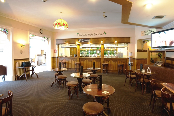 Imagen del bar/restaurante del Hotel The Station and Banqueting. Foto 2