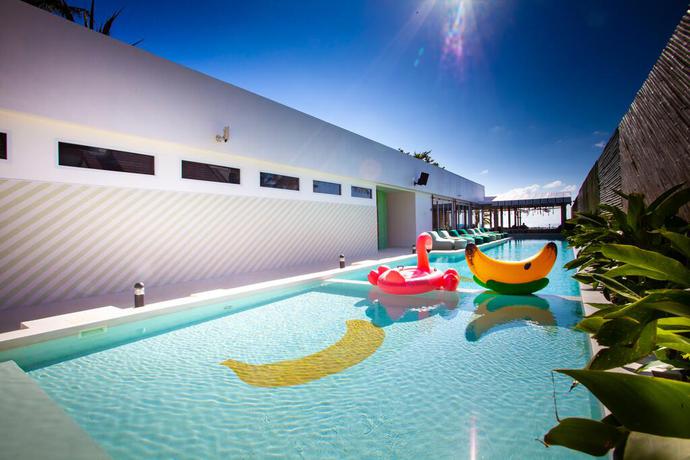 Imagen de la piscina del Hotel The Stay Chaweng Beach Resort. Foto 11