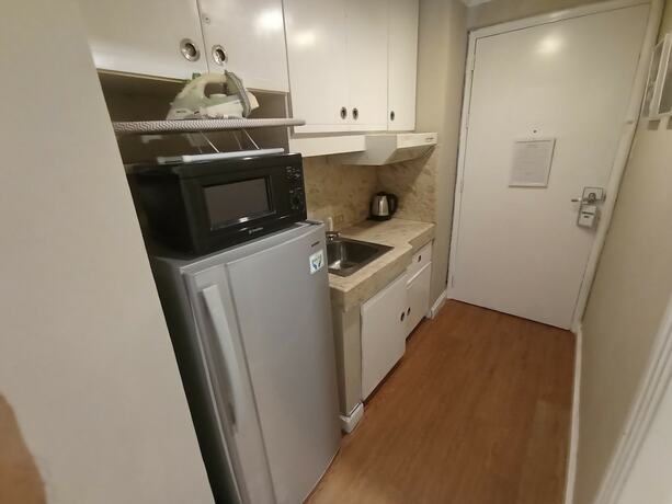 Imagen general del Hotel The Staycation - Boutique Rooms. Foto 11