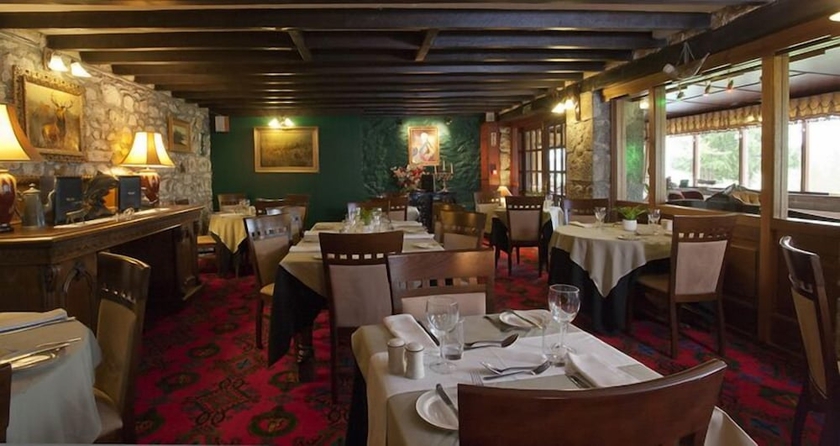 Imagen del bar/restaurante del Hotel The Steadings At The Grouse and Trout. Foto 5
