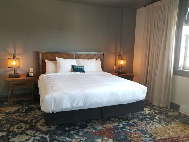 Imagen de la habitación del Hotel The Stella and Ballroom. Foto 6