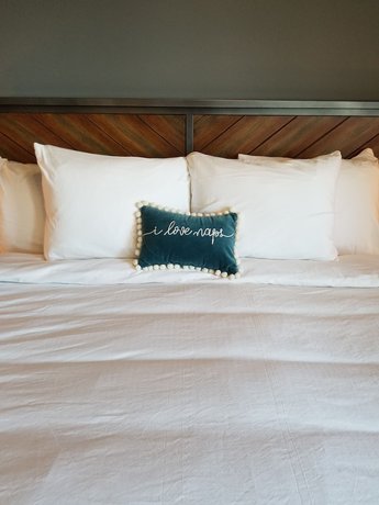 Imagen de la habitación del Hotel The Stella and Ballroom. Foto 11