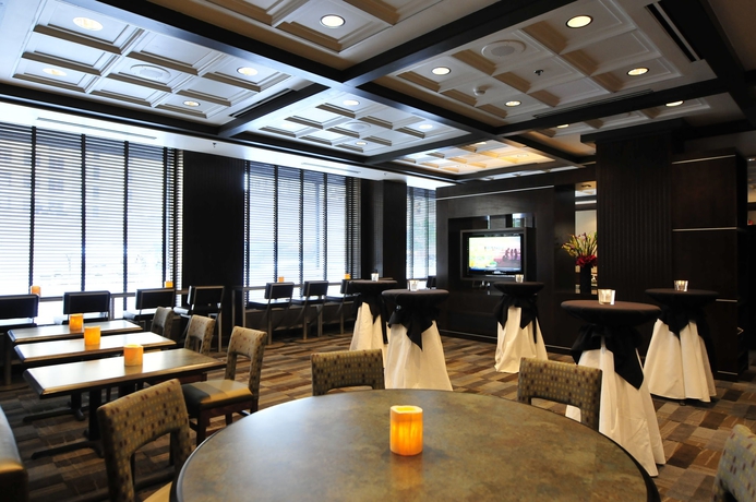 Imagen del bar/restaurante del Hotel The Stephen F Austin Royal Sonesta. Foto 3