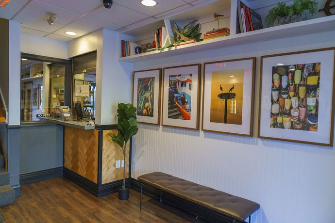 Imagen de los interiores del Hotel The Steveston Cafe and. Foto 19
