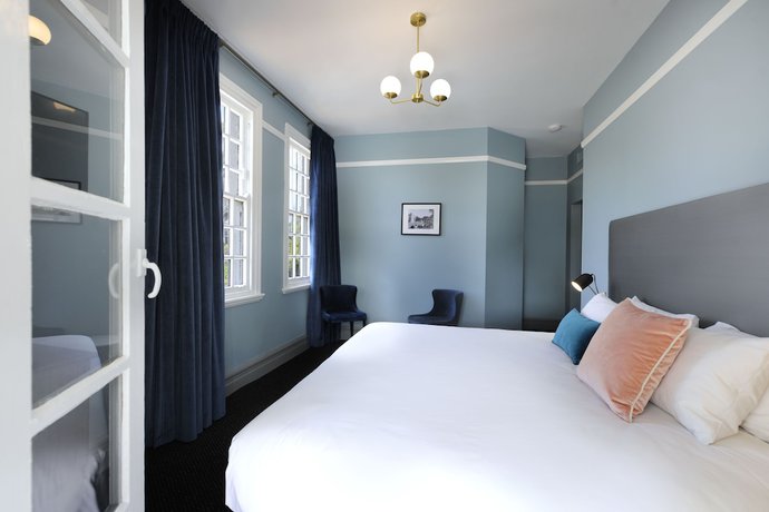 Imagen de la habitación del Hotel The Stirling Arms. Foto 2