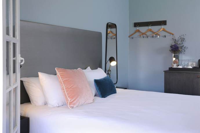 Imagen de la habitación del Hotel The Stirling Arms. Foto 8