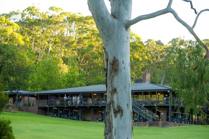 Imagen general del Hotel The Stirling Golf Club. Foto 20