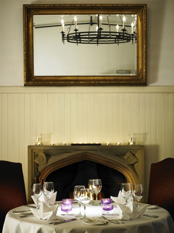 Imagen del bar/restaurante del Hotel The Stirling Highland. Foto 2