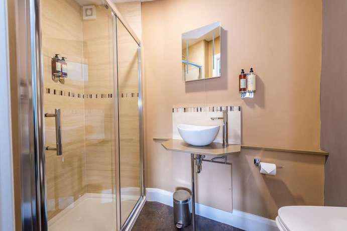 Imagen de la habitación del Hotel The Stones. Foto 15