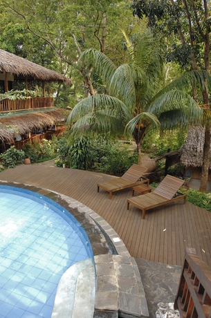 Imagen de la piscina del Hotel The Strand Boracay. Foto 9