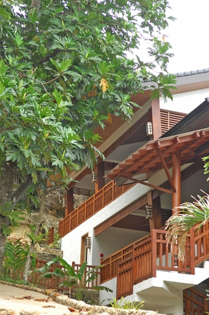 Imagen de los exteriores del Hotel The Strand Boracay. Foto 6