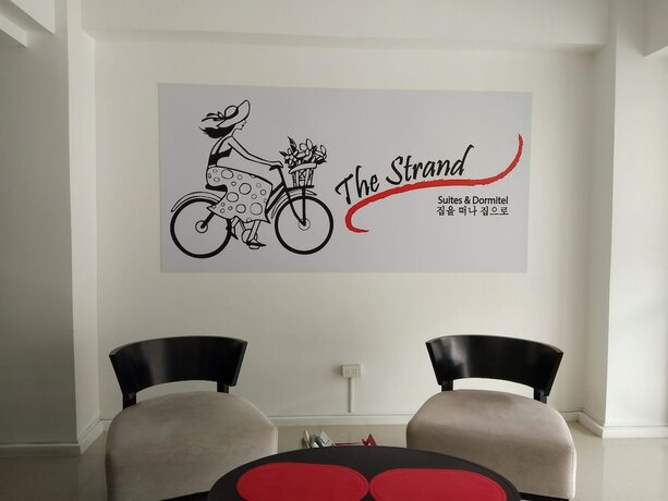 Imagen general del Hotel The Strand Suites and Dormitel. Foto 3