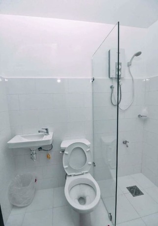 Imagen general del Hotel The Strand Suites and Dormitel. Foto 12