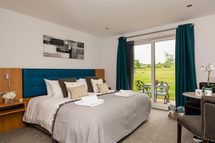 Imagen de la habitación del Hotel The Stratford Park Hotel and Golf Club. Foto 7