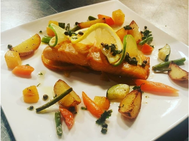 Imagen del bar/restaurante del Hotel The Struan Inn. Foto 7