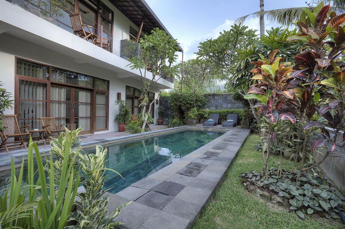 Imagen de los exteriores del Hotel The Studio. Foto 11