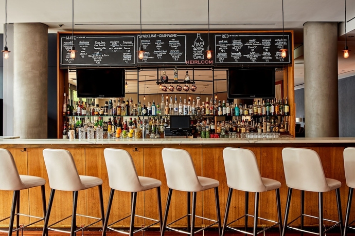 Imagen del bar/restaurante del Hotel The Study at Yale. Foto 5