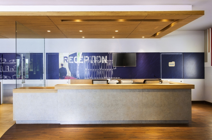 Imagen de los interiores del Hotel The Suddha Asia Afrika Bandung. Foto 16