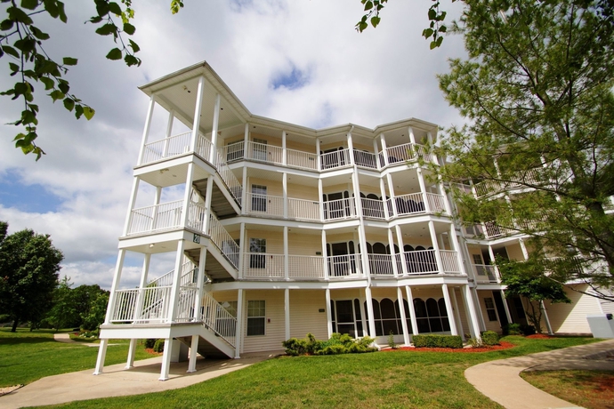 Imagen de los exteriores del Hotel The Suites At Fall Creek. Foto 4