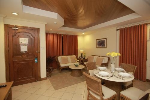 Imagen de la habitación del Hotel The Suites At Mount Malarayat. Foto 8