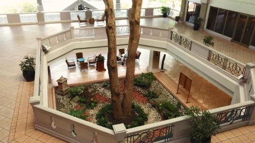 Imagen general del Hotel The Suites At Mount Malarayat. Foto 4