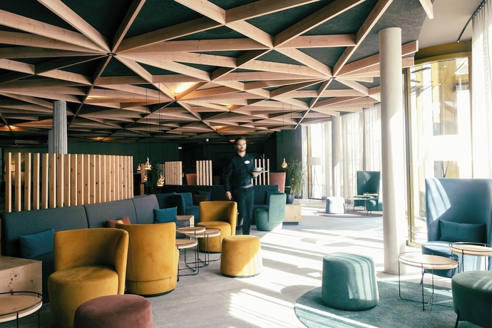 Imagen de los interiores del Hotel The Suites, Grisones. Foto 15