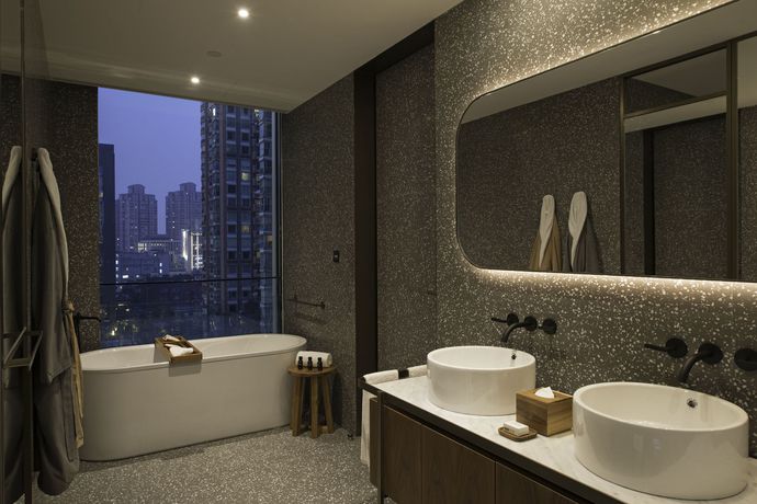 Imagen de la habitación del Hotel The Sukhothai Shanghai. Foto 6