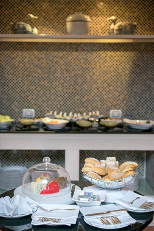 Imagen del bar/restaurante del Hotel The Sukosol - Sha Extra Plus. Foto 7