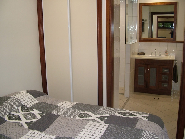Imagen de la habitación del Hotel The Summit B&B. Foto 17