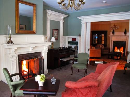 Imagen de la habitación del Hotel The Summit Debary Inn. Foto 2