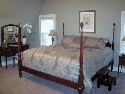 Imagen de la habitación del Hotel The Summit Debary Inn. Foto 3