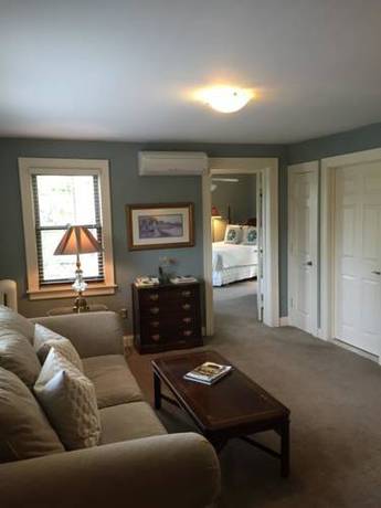 Imagen de la habitación del Hotel The Summit Debary Inn. Foto 8