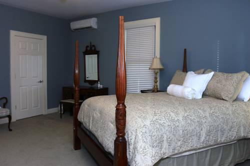 Imagen de la habitación del Hotel The Summit Debary Inn. Foto 16