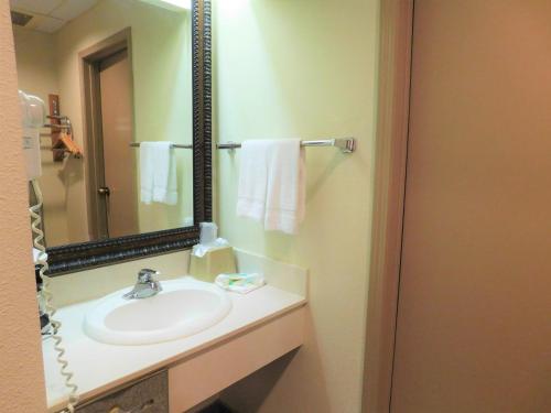 Imagen de la habitación del Hotel The Summit Inn, Snoqualmie. Foto 6
