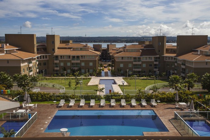 Imagen de la piscina del Hotel The Sun. Foto 15