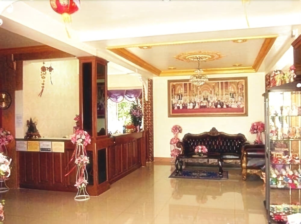 Imagen de los interiores del Hotel The Sun Resort and Spa. Foto 8