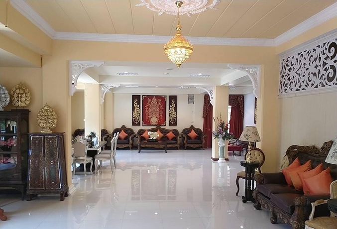 Imagen de los interiores del Hotel The Sun Resort and Spa. Foto 18