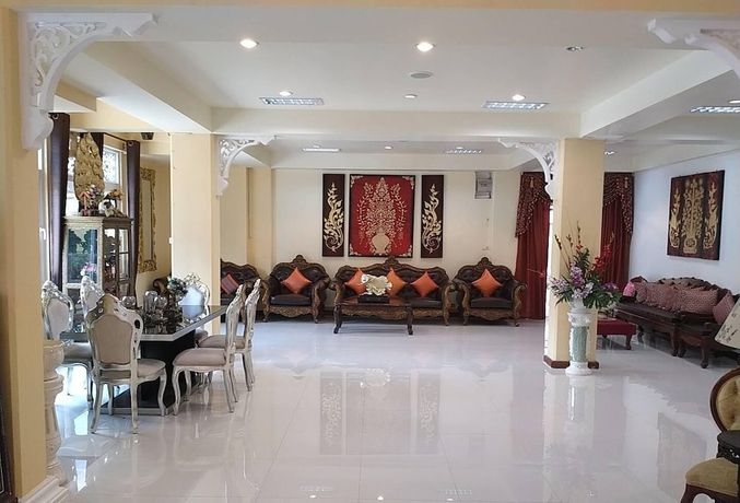 Imagen de los interiores del Hotel The Sun Resort and Spa. Foto 19