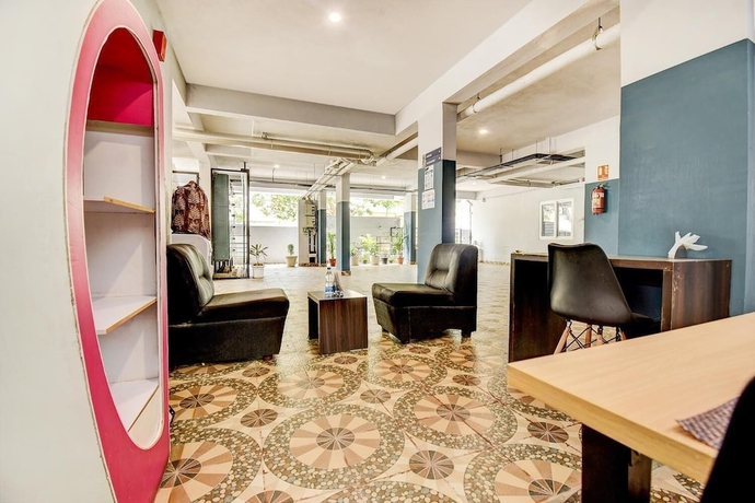 Imagen de los interiores del Hotel The Sun Suites. Foto 17