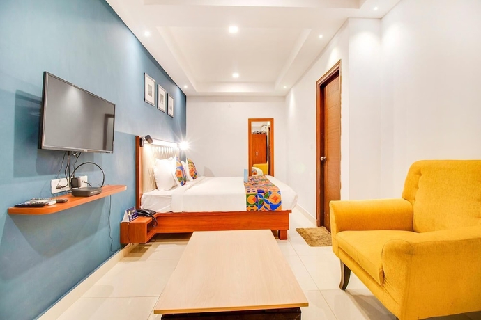 Imagen de la habitación del Hotel The Sun Suites. Foto 12