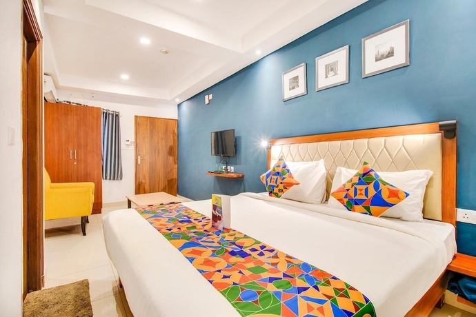 Imagen de la habitación del Hotel The Sun Suites. Foto 14