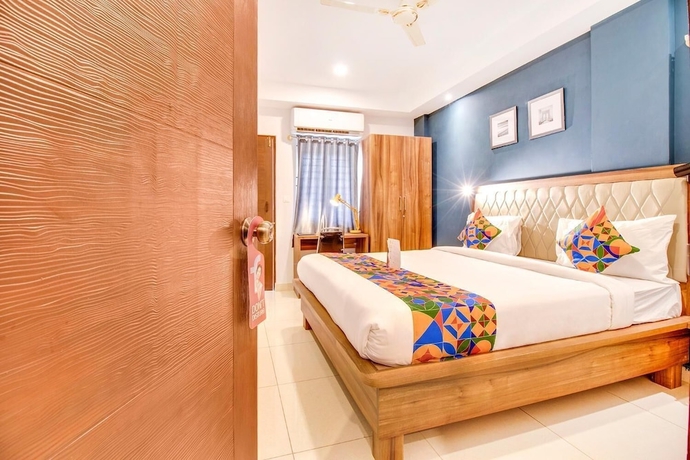 Imagen de la habitación del Hotel The Sun Suites. Foto 15