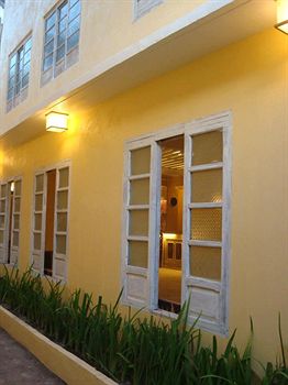 Imagen general del Hotel The Sun Villa Beachfront Resort and Spa. Foto 6
