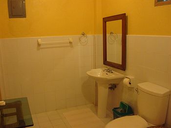 Imagen general del Hotel The Sun Villa Resort and Spa Hilltop. Foto 12