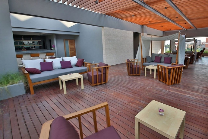 Imagen general del Hotel The Sun Xclusive. Foto 5