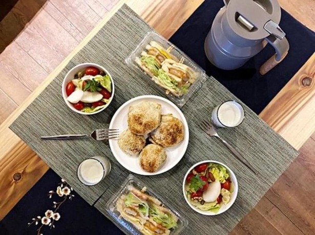 Imagen del bar/restaurante del Hotel The Sunbeam Hideaway Bed and Breakfast. Foto 17