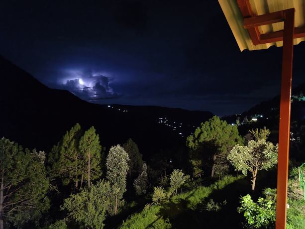 Imagen de los exteriores del Hotel The Sunbird Retreat. Foto 15