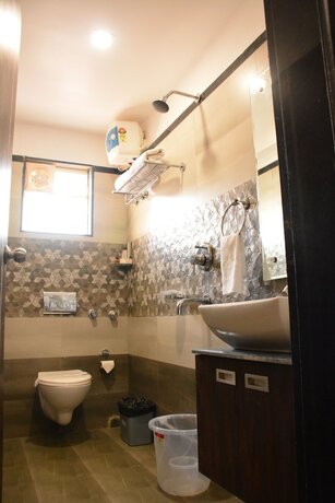 Imagen general del Hotel The Suncity. Foto 9