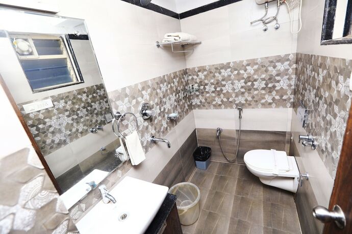 Imagen general del Hotel The Suncity. Foto 10